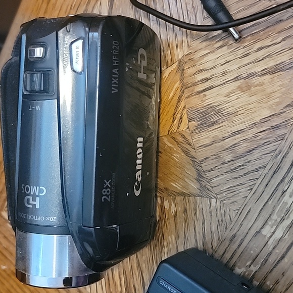 Canon vixia HFR20 video cam